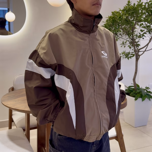 Oversized Three Toned Windproof Water Resistant Double Layered Taiwanese Fabric Windbreaker Jacket Oversized Three Toned Windproof Water Resistant Double Layered Taiwanese Fabric Windbreaker Jacket